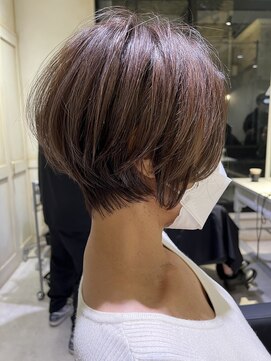 アソビ 表参道(ASOBI) 襟足ピタッとショートボブ　40代50代60代