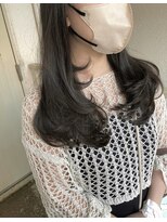 ロカ(roka) 暗めオリーブ レイヤーカットロング