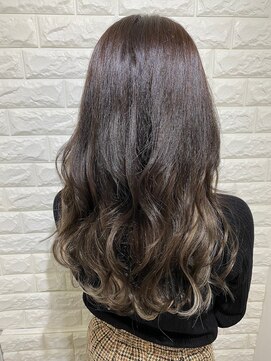 ヘアアンドメイク アース 聖蹟桜ヶ丘店(HAIR&MAKE EARTH) インナーカラー