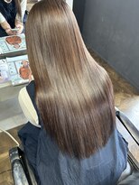 ソラーナ(SOLANA) ロングはツヤ感で決まる！理想のロングヘア