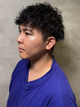 ディスイズバーバーサード(THIS IS BARBER 3rd) 波巻きパーマ　刈り上げ　ツーブロックマッシュ　ミニマッシュ