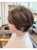 大人ショート ・白髪ぼかしハイライトカラー