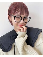 アム(am) ピンクベージュ切りっぱなしボブ前髪ありミルクティベージュ
