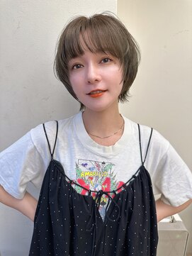 ジジ 代々木(Gigi) 代々木/ブリーチなし/ショートボブ/酸性ストレート/新宿/韓国