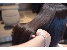 Fab.がとことん力を入れている【髪質改善ストレート】とは？話題の髪質改善の艶を半永久的に◎