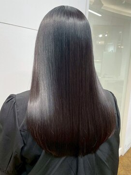 カミラボ(KAMI LABO) 髪質改善 うるつやストレート 暗めカラー セミロング 20代