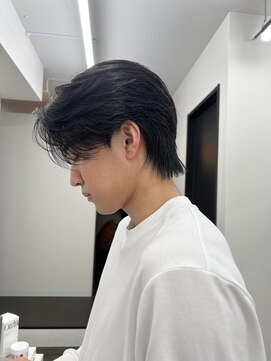 ステージ(STAGE) ダウンパーマ　ニュアンスパーマ　センターパート