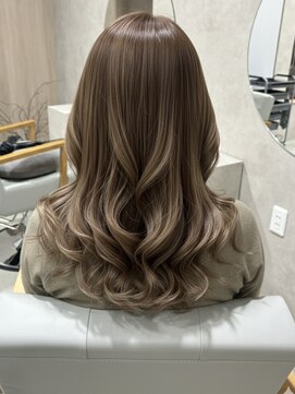 ヌーク(nook.) ベージュカラー