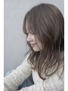 カプロアシヤ(Capullo.Ashiya) グレージュカラー