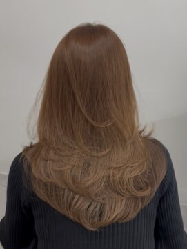 プラチナ(PLATINA) ハイレイヤーレイヤーカットブリーチ無しカラー顔周り韓国