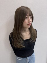 シエスタ(SIESTA) レイヤーカット オリーブカラー