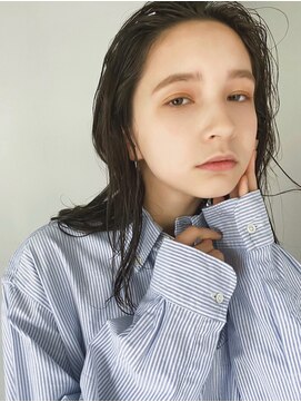 ルーム(Loom.) 〈スタイリング簡単〉wet long【Loom./明治神宮前/原宿/表参道】