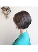 透明感フォギーベージュ　ショートボブ