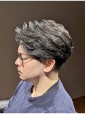 ビジネスカジュアル メンズパーマ ツーブロック センターパート