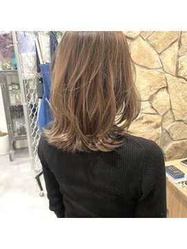 レヴォ(LeVO) ブリーチなしミルクティーベージュ