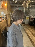 白髪活かし対応 グレーカラー×ショート