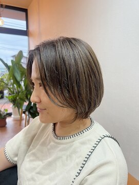 ハイヤ(Hiya) 大人ショート/ショートヘア/大人ショートボブ/小顔
