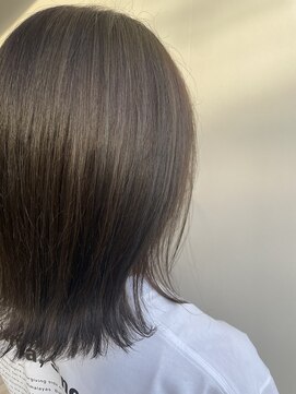 美容室 アイディー i-dee オリーブカラー