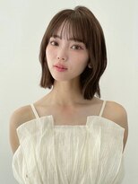 ユーフォリア 銀座本店(Euphoria)&nbsp;グレージュ切りっぱなしボブ前髪ありミニボブミルクティベージュ