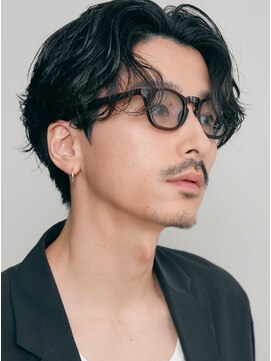 レタッチ バイ フィフス 天神大名(RETOUCH by fifth) 福岡天神メンズフェザーパーマフェザーショートスパイラルパーマ