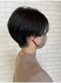 20代30代耳掛けハンサムショート前下がりダークブラウン