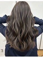 シェリ(che'rie)&nbsp;ハイライトカラーミルクティーベージュケアブリーチダブルカラー