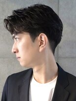 ブルニール 心斎橋(BLEUNIR)&nbsp;センターパート　ニュアンスパーマ　ビジネスヘア　30代メンズ