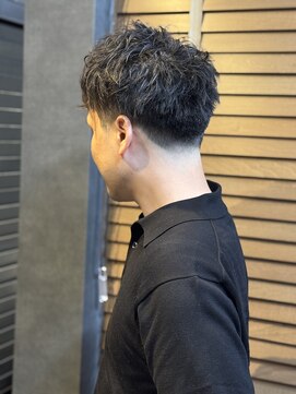 バーバーバー アカバネ(BARBER-BAR AKABANE) ルーズパーマスタイル