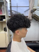 デザミ(Des Amis) スペインカール×テーパーフェード