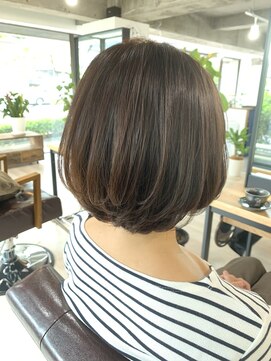 ラソス(Lazos) ショートレイヤーボブ