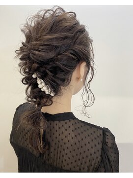 キャンバス バイ ネオリーブ 横浜西口(Canvas by neo.) お呼ばれアレンジ