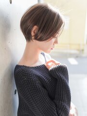 大人可愛い20代30代40代黒髪前下がりショートボブ丸みショート◎