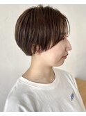コンパクトなショートヘア