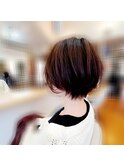 ショートボブ