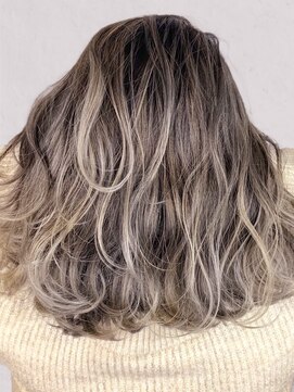 ディーバ 池袋東口(D.I.E.V.A) 20代30代40代大人可愛い透明感アッシュベージュレイヤーボブ