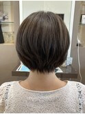 ショートボブ