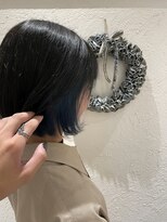 サボ(SABO)&nbsp;黒髪ブルーイヤリング