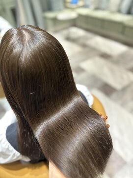 ロンド ロビン 栄(Lond robin) 【Lond robin】清水 美冴 艶髪/艶カラー/酸性縮毛矯正/髪質改善