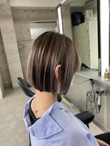 イキ 表参道(iki omotesando)&nbsp;モード/無造作ウェーブ/大人ガーリー[表参道駅]