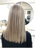 ミルクティーベージュ【スタイリスト武田一希】