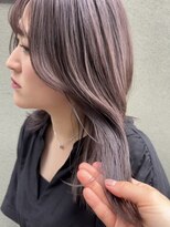 メイカ(MEIKA)&nbsp;【 透明感カラー × ラベンダーベージュ 】浅野美紀
