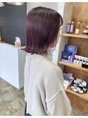 切りっぱなしボブ&ピンクボルドーカラー
