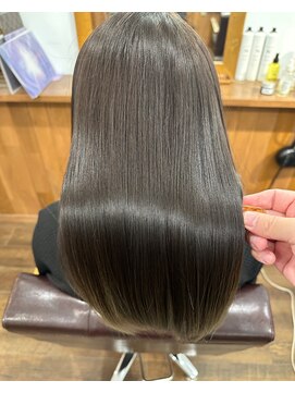 カットアンドスタイル クラウン(Cut&Style CLOWN) 【髪質改善ミネコラ】で髪質改善［横浜／横浜駅］