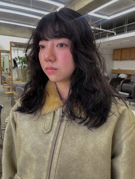 エイミー(amy.) ハッシュカット/パーマ/外ハネボブ/ワイドバング/オン眉