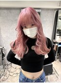 ピンクベージュ