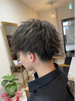 アンドシータ(and Sheta)の写真/メンズのおしゃれは“髪型”でキマる！毎日鏡を見るたび気分があがるカッコいいスタイルを叶えます。
