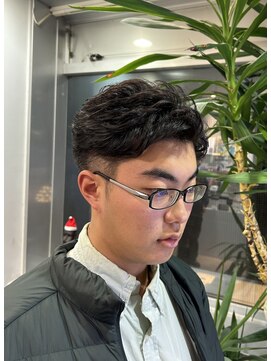 アウラ(AURA) フェザーショート