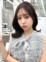 アイヴィー(IVY)&nbsp;流れる顔周り 韓国ミディアムレイヤーカット【肥田亜沙美】