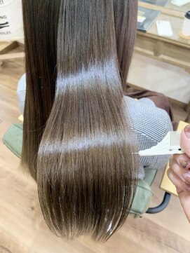 ホワイト(WHITE HAIR@NICOLA) 超高濃度水素髪質改善