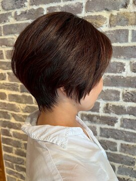 ヘアー クランチ(HAIR CRUNCH) カラー×ステップボーンカットショートボブ